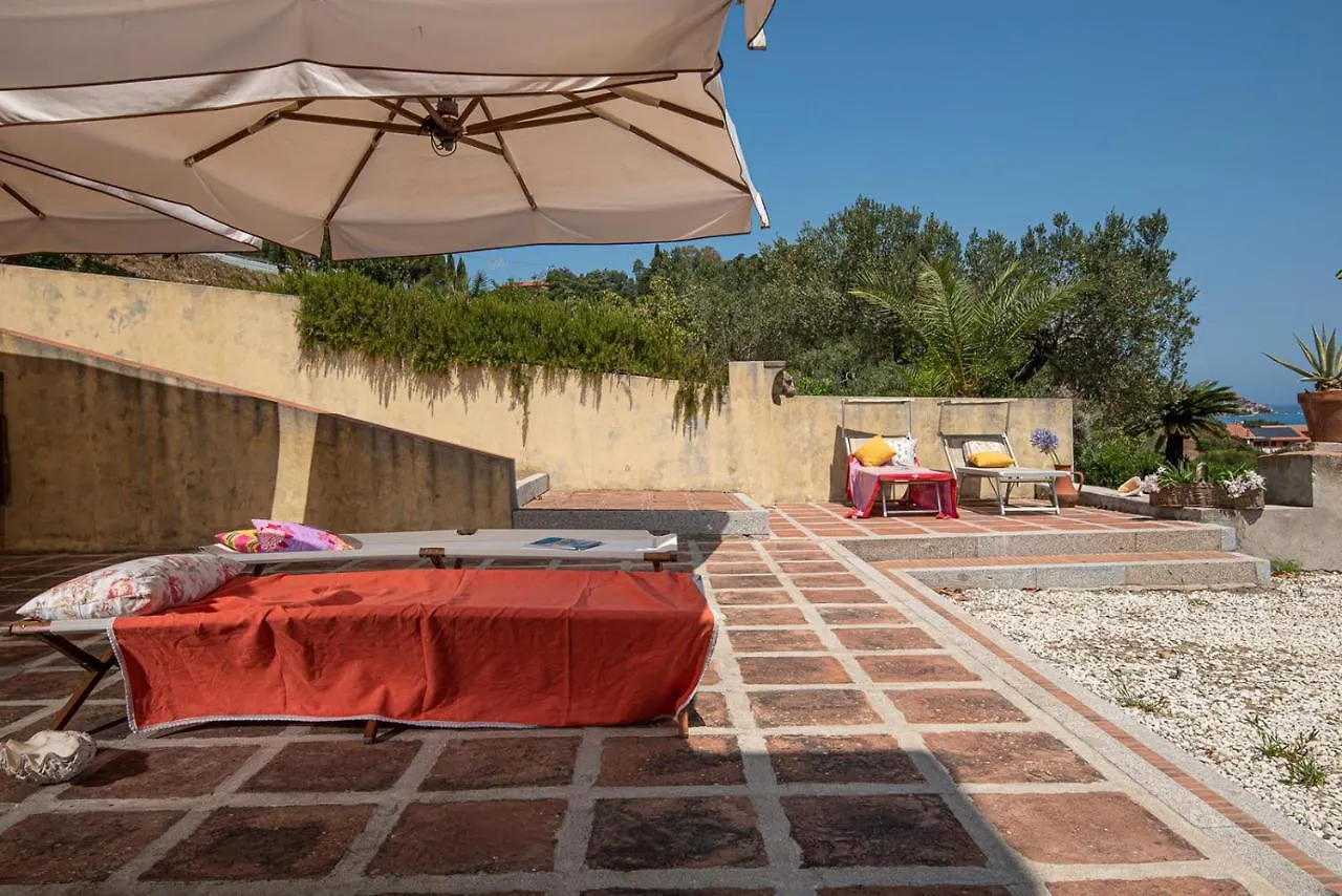 Villa Ferraio - Bed & Breakfast In Dimora Napoleonica All'Isola D'Elba  Портоферрайо